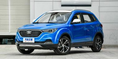 В России прекращены продажи кроссовера FAW Besturn X40