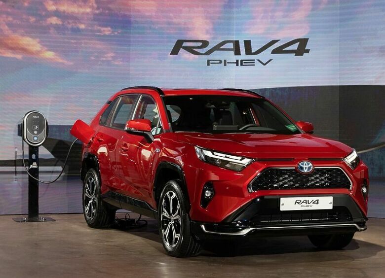 Изображение Toyota представила новую модификацию кроссовера RAV4