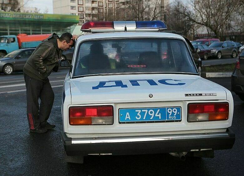 Изображение Могут ли сотрудники ГИБДД фотографировать «права» и СТС остановленного водителя