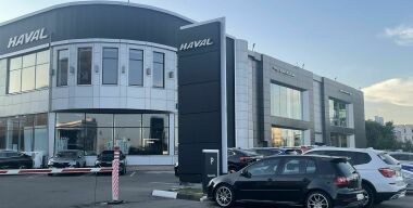 Российские автодилеры массово переходят на «китайцев»