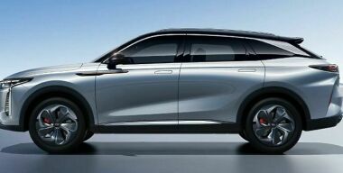 Новейший купе-кроссовер Exeed готовится приехать в Россию