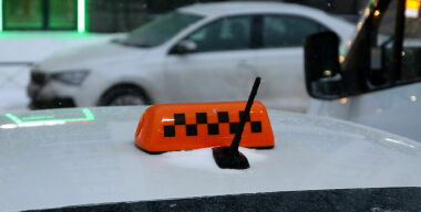 Максим Ликсутов запретил таксистам задирать цены в Новый год