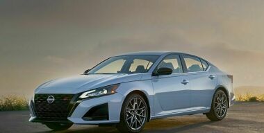 Поклонникам Teana и не только: в Россию приехал седан Nissan Altima