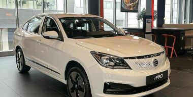 В России резко упали цены на электромобили