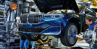 Что ж ты, фраер: BMW в России решила не уподобляться Mercedes