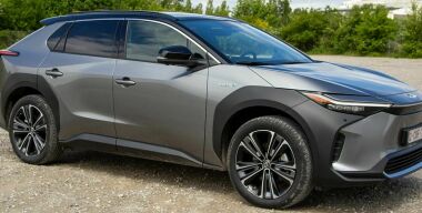 Почему у кроссоверов Toyota и Subaru могут прямо на ходу отваливаться колеса