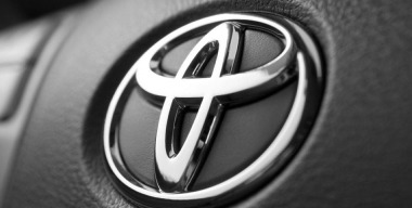 Toyota открестилась от официальных поставок запчастей в Россию
