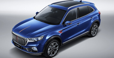 Hongqi HS5: китайцы сертифицировали в России очередной роскошный SUV