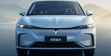 Названа дата российской премьеры роскошного седана от Voyah