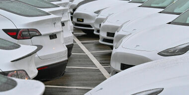 У ряда моделей Tesla обнаружили пожароопасную проблему с аккумулятором