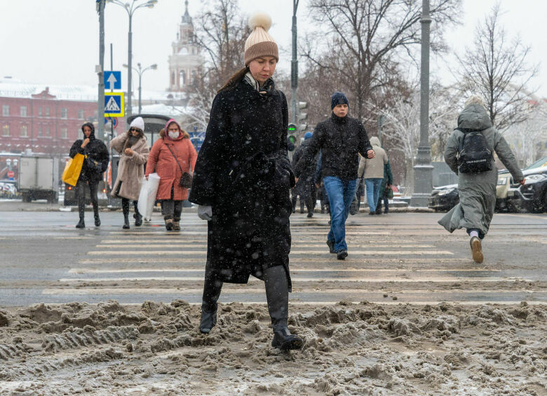 Изображение Как ГИБДД продолжает «разводить» водителей за выдуманный непропуск пешехода на «зебре»