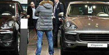 В Минпромторге заявили, что никакого дефицита новых автомобилей в России нет