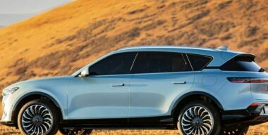 Стартовали российские продажи крутого бесшумного кроссовера Voyah Free