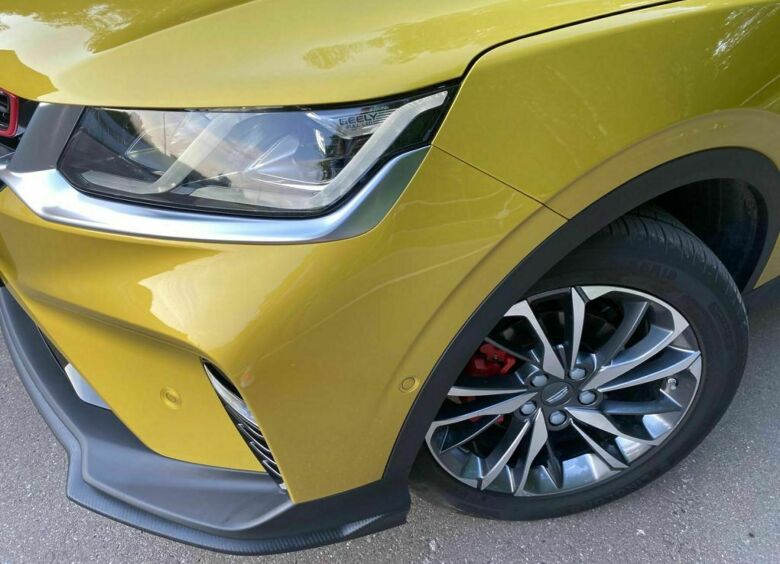 Изображение Кроссоверы Geely подешевели в России на 500 000 рублей