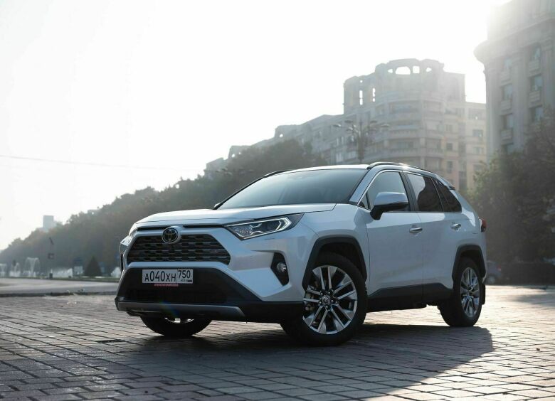 Изображение Toyota останавливает сборку RAV4