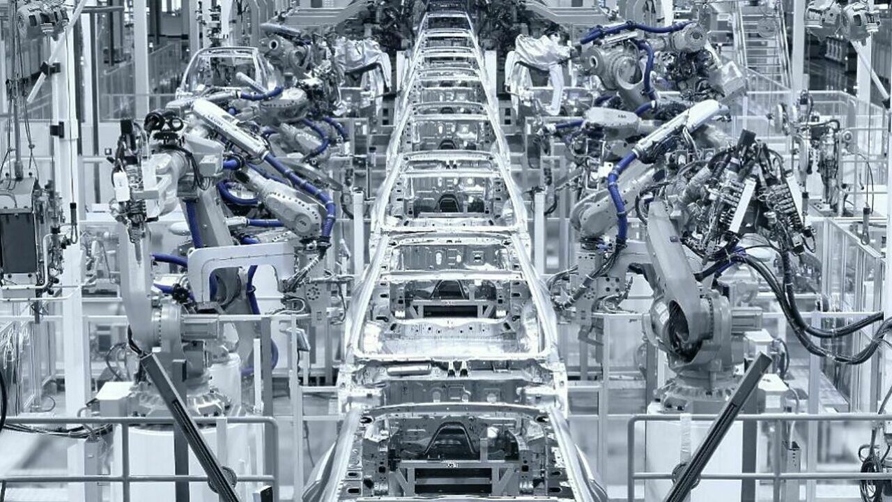 Калининградский автозавод «автотор». Новый завод нового поколения. Новый завод нового поколения. Завод кабин камаз набережные челны. Новая вольво тягач 2022.