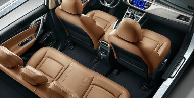 Автомобили Geely станут «вычислять» водителя по одежде