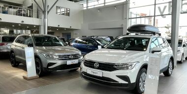 С начала года российский рынок новых автомобилей упал на 60%