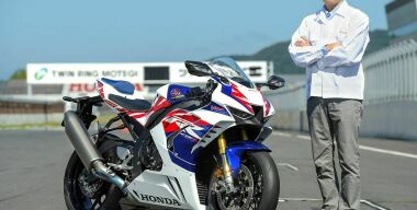 Японцы представили новейший мотоцикл Honda Hornet