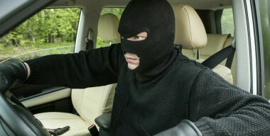 Toyota, Lexus и Peugeot стали угонять с помощью беспроводных колонок JBL