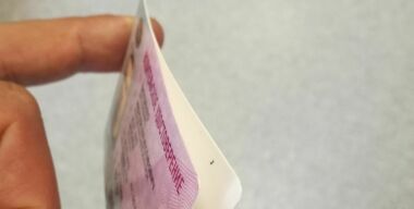 С октября ГИБДД может прекратить штрафовать водителей за забытые дома «права»