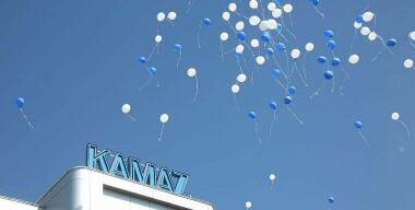 На КамАЗе секса нет: грузовой автогигант открестился от съемок порно