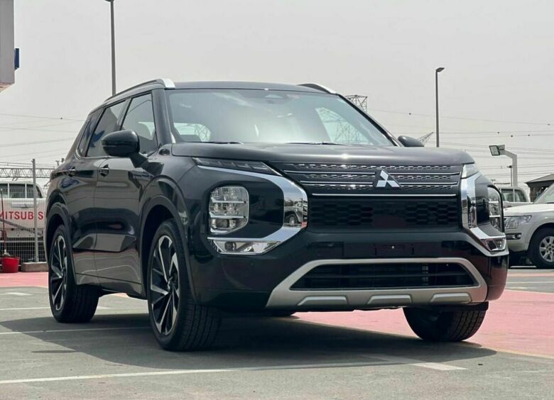 Изображение Параллельный импорт «привез» в Россию новый Mitsubishi Outlander, который дешевле старого