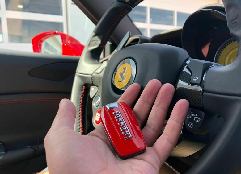 Изображение Ferrari отзывает десятки тысяч суперкаров из-за отсутствия тормозов