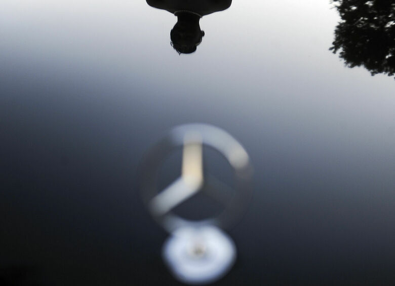 Изображение Mercedes-Benz потерял в России миллиарды евро