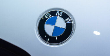 BMW придумал МКП для «криворуких» водителей