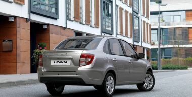 Чиновники готовы закупать новые LADA по 2 000 000 рублей