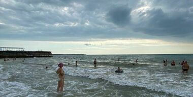 На Крымском мосту ГИБДД жестко «шерстит» автопутешественников с региональными номерами