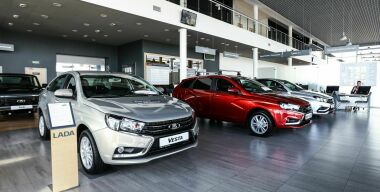 Российский рынок новых автомобилей оттолкнулся от своего дна