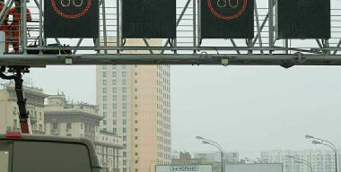 Московские светофоры перестали мигать желтым светом по ночам