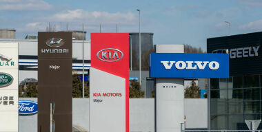 Россияне тратят больше всего денег на покупку китайских машин