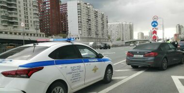 Как водители избегают лишения «прав» за пьянку, выпивая при сотрудниках ГИБДД