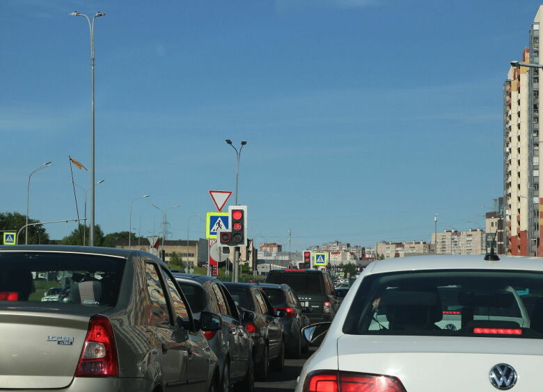 Изображение Сколько времени проводят московские водители в дороге