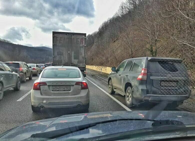 Изображение Можно ли по закону перекрывать своим автомобилем проезд обочечникам