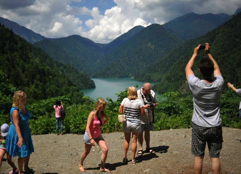 Изображение Для автомобилистов, едущих в отпуск в Абхазию, ввели новый побор