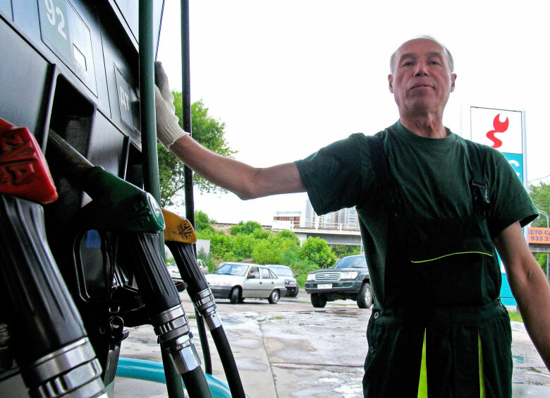 Изображение Как бесхитростно купить топливо на АЗС, заплатив меньше официальной цены