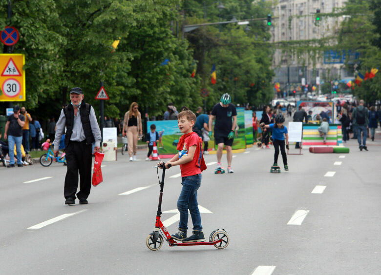 Изображение Россияне готовы запретить владельцам электросамокатов ездить быстрее 25 км/ч