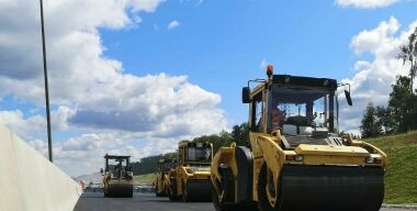 Повышение зарплат не помогает: в России некому строить новые дороги