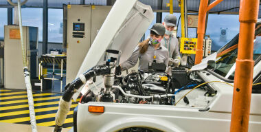 Зачем АВТОВАЗ начинает тотальную русификацию