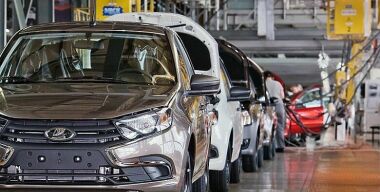 Названы сроки появления в продаже LADA Granta без санкционных комплектующих