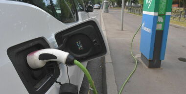 Почему в России неожиданно подскочили продажи электромобилей