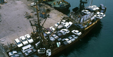 Автомобилей хватит на всех: как санкции вылетают в трубу