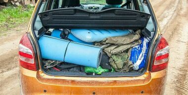 10 вещей, которые обязательно следует иметь в багажнике автомобиля летом