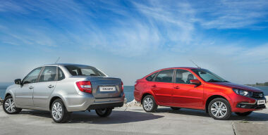 Российских чиновников пообещали пересадить на автомобили LADA