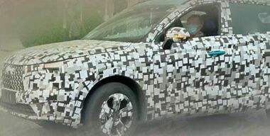 Таинственный кроссовер Haval вновь замечен на дорожных тестах