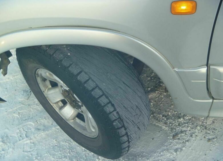 Изображение Почему автомобиль начинает «жрать резину» на одном колесе